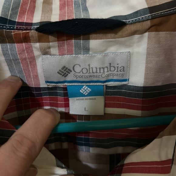 Colombia Flannel button up long sleeve shirt - Picture 2 of 6